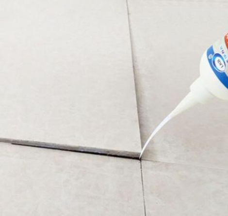 迁西瓷砖空鼓维修公司分享卫生间瓷砖脱落的原因可能有以下几点